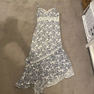 N12H blue and white floral dress